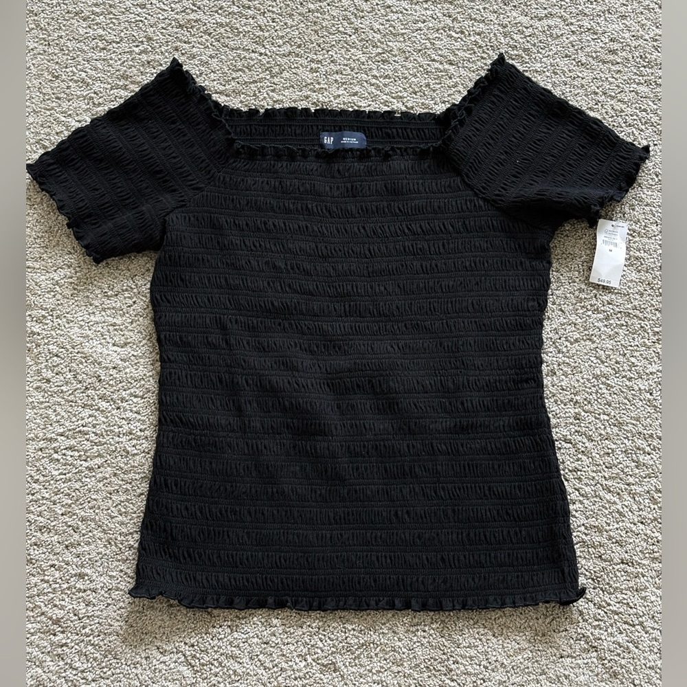 NWT GAP Black Smocked Crinkle Top Size Medium